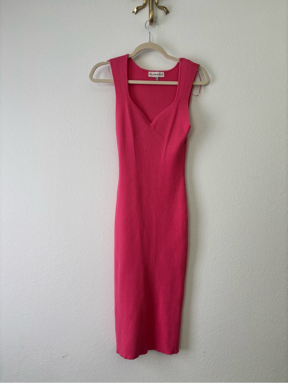 Fuchsia Ribbed V-Neck Midi Dress